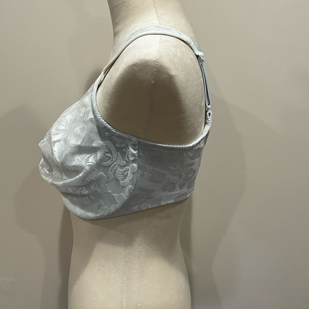 Wacoal Bra - Size 38G - Picture 2 of 4